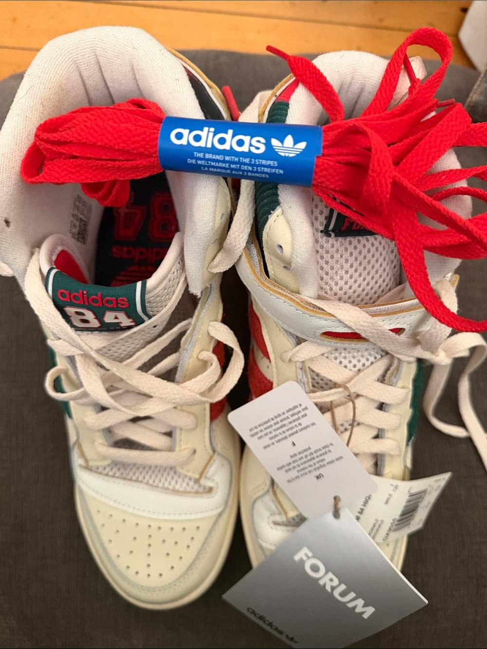 RARE Adidas '84 Forum Mid Sneakers in Cream with Red & Green Accents - Picture 3 of 3